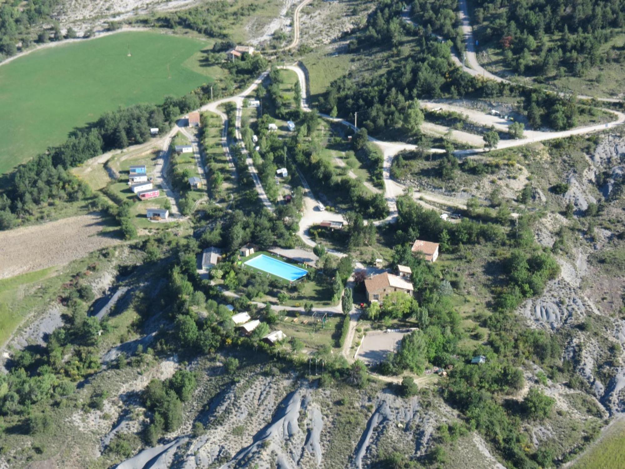 Camping Les Hauts De Rosans Экстерьер фото